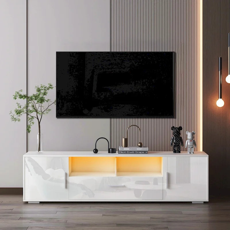 Meuble TV avec lumières LED, placards et étagères ouvertes pour téléviseurs