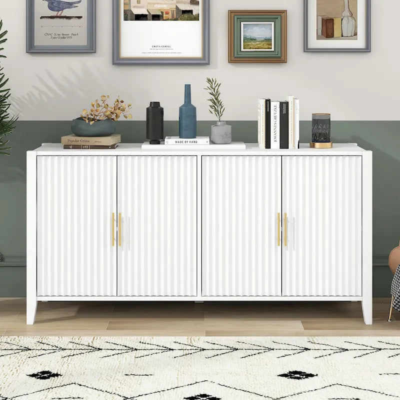 Meuble de rangement en bois avec poignées en métal